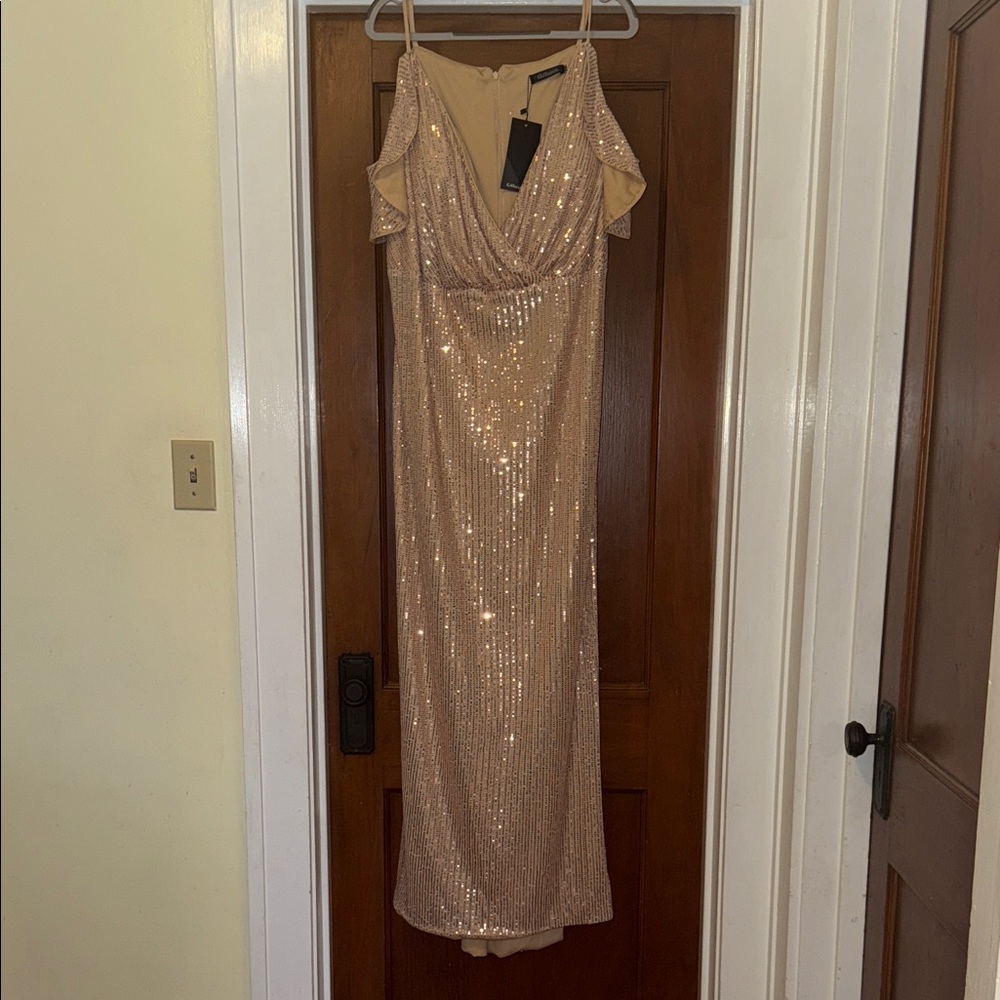 Elegant Sequin Maxi Dress in Gold